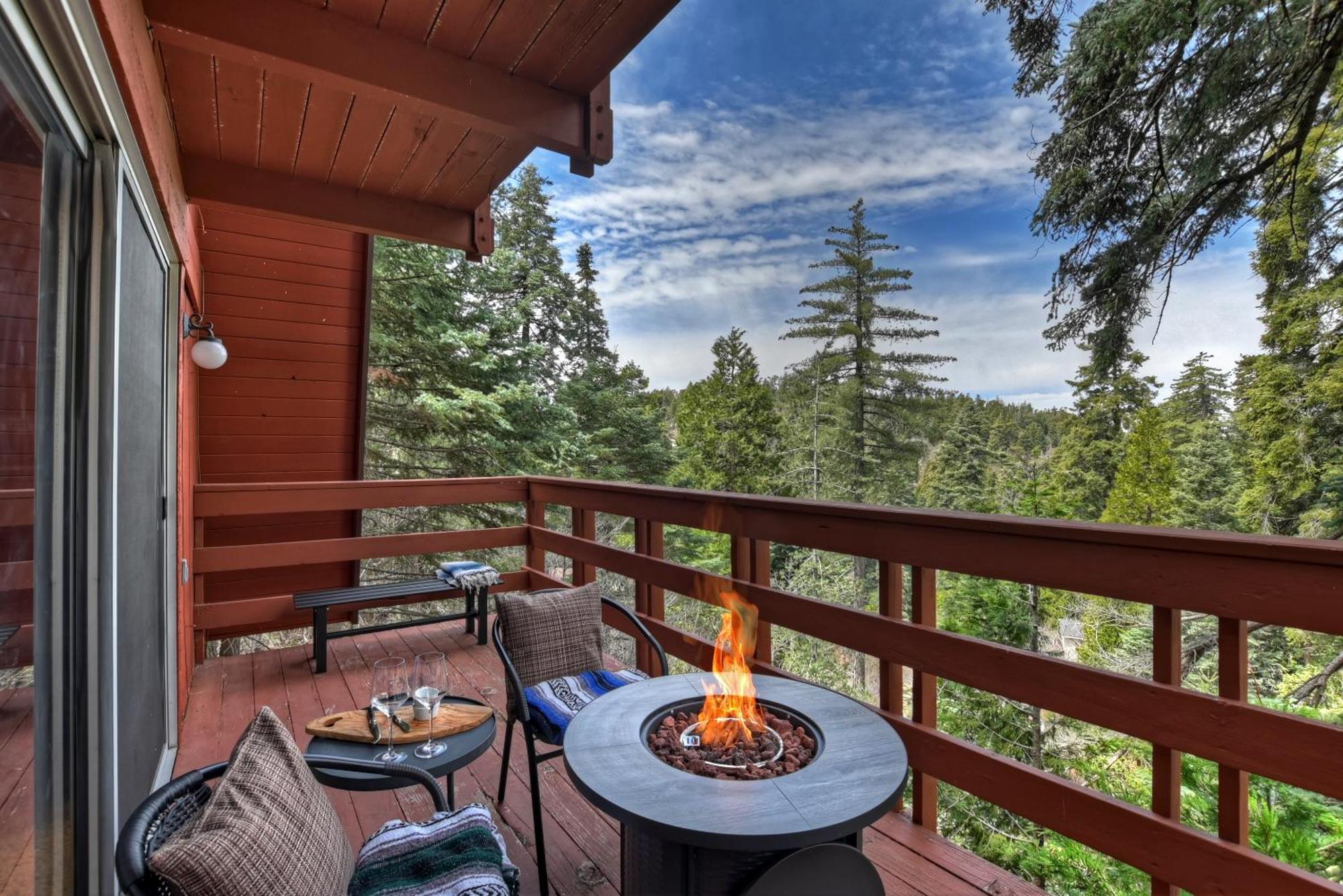 Pet & Kid Friendly Cozy Cabin, Bbq, Firepit, Outdoor Dining, Forest Views Lake Arrowhead Kültér fotó